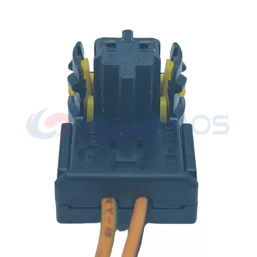 Auto Parts Seat Belt Plug Connector Black Waterproof Shell Suitable for Toyota 2-pin Female GRJ150 - image 6